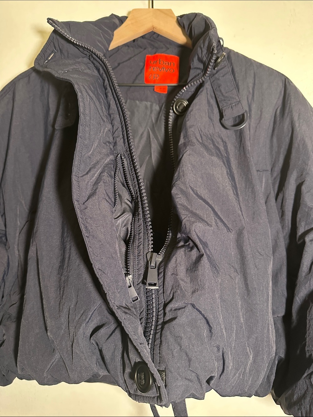 Cropped Winter Puffer - Picture 5 of 7